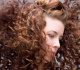 Kaip natūraliai pašviesinti arba patamsinti plaukus? 