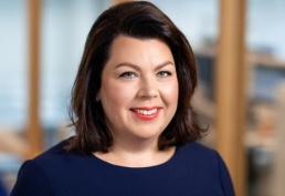 Dr. Dalia Kolmatsui, Šiaulių banko privačių klientų paslaugų vadovė